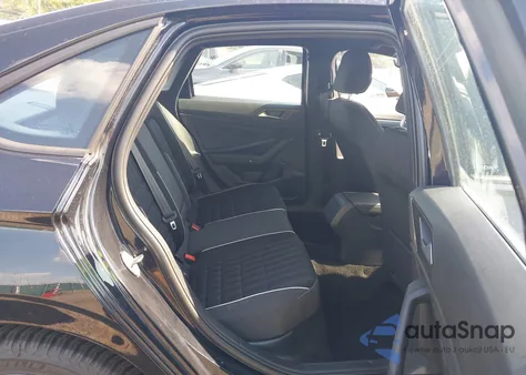 2023 Volkswagen Jetta 1.5T Sport z USA, uszkodzony, nr VIN 3VWBM7BU9PM009385